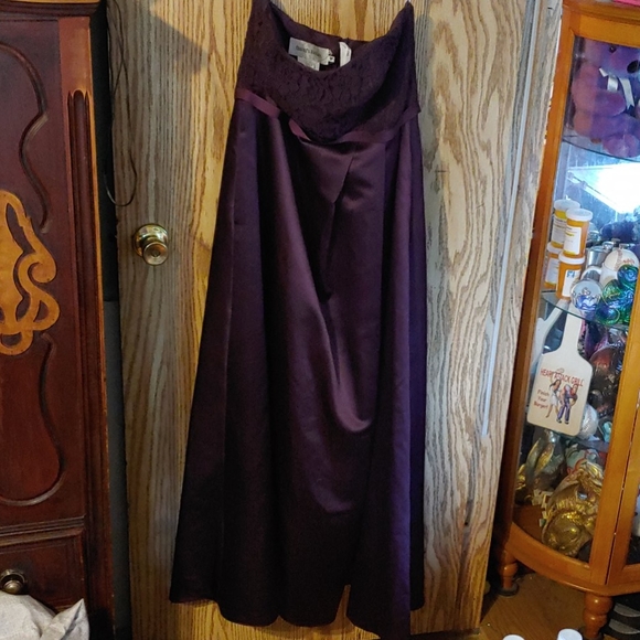 Dress - Picture 4 of 9